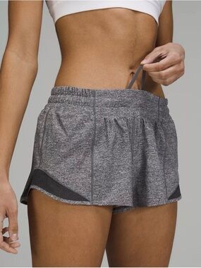 Hotty Hot Low-Rise 2.5” Shorts Heather Grey, size 4